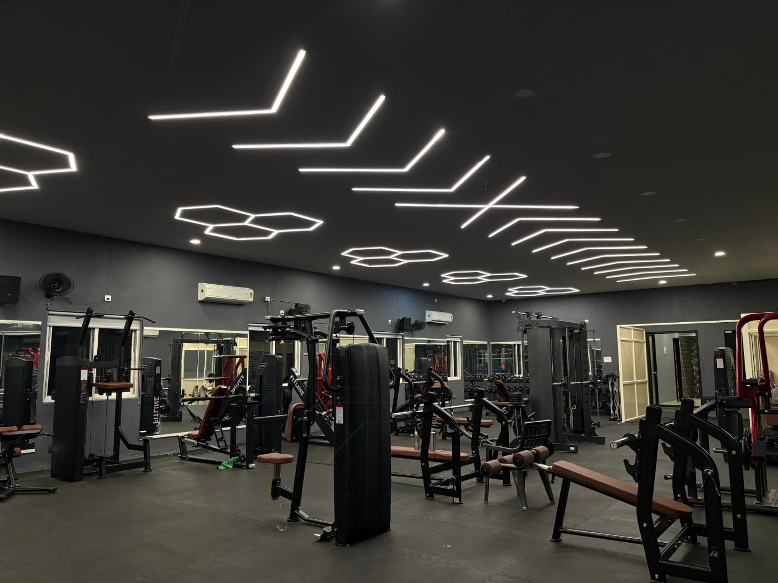 Strength floor